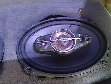 avto monitor: Avtomobil üçün səs sistemi komplekti - Gücləndirici: SOUNDMAX — 5