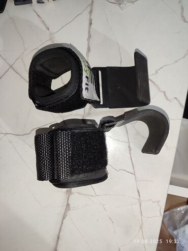 Другое для спорта и отдыха: Крюки для тяги EasyFit (пара) - Назначение: помощь в упражнениях на