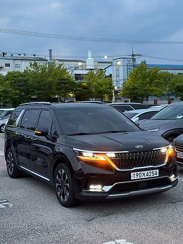 Kia Carnival: 2021 г., Автомат, Минивэн