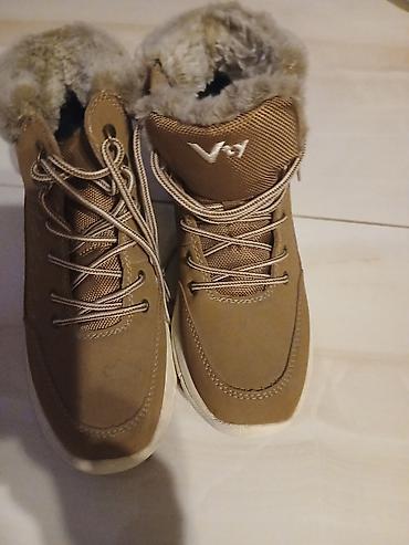 nike manoa boots: Zimske čizme sa krznom, braon/bež boje - Topla unutrašnjost obložena — 1