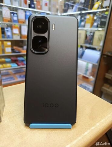 купить телефон redmi 14 pro: Vivo iQOO 10, Б/у, 512 ГБ, цвет - Черный, 2 SIM, eSIM