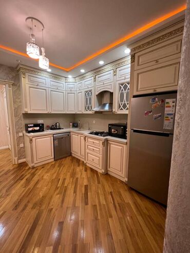 Uzunmüddətli kirayə mənzillər: 3 otagli 2 yatag otagi zal ayri metbexl ayri 2 butov hamam 2 balkon — 9