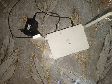 wifi router kabel: Huawei simsiz router - Brend/model: Huawei (üzərində loqo və