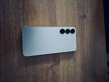 Samsung: Samsung Galaxy S25, Б/у, 256 ГБ, цвет - Серебристый, 2 SIM, eSIM — 10