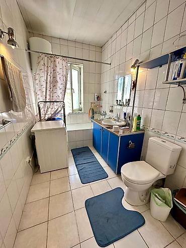 Продажа коттеджей и домов: Продается дом в центре Бишкека 📍 Жибек-Жолу / Ибраимова Идеальный — 2