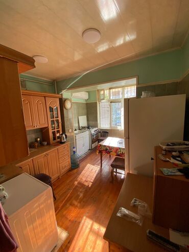 Uzunmüddətli kirayə mənzillər: Yasamal bravo arxasi 9/2 mertebe 2 otaqli tam eşyalı telebe ve ya -da lalafo.az — 13 Uzunmüddətli kirayə mənzillər: Yasamal bravo arxasi 9/2 mertebe 2 otaqli tam eşyalı telebe ve ya — 13