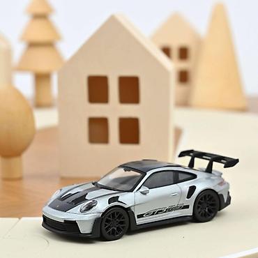 bicikl type 0: Porsche 911 GT3 RS – 2022 – Srebrna sa crnim nalepnicama – Jet Car – — 1