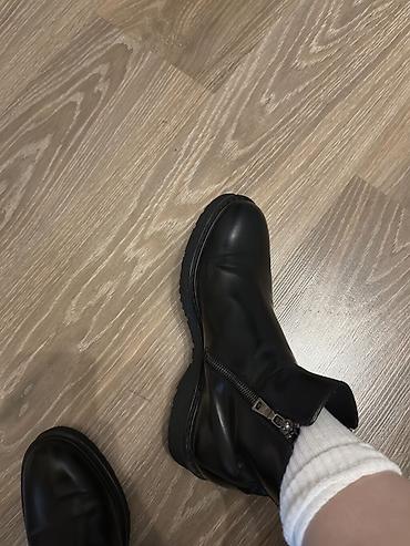 Botinkalar: Prada qadın qısa dəri çəkmələri - Model kodu: 3T5880 - Ölçü: 39.5 - — 8