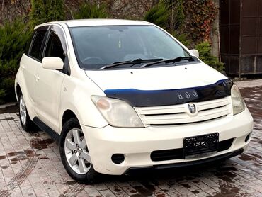 Toyota: Toyota ist: 2004 г., 1.3 л, Автомат, Бензин, Хэтчбэк