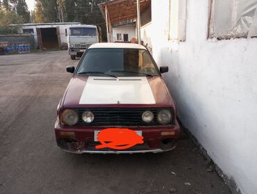 посадка авто: Volkswagen Golf: 1988 г., 1.8 л, Механика, Бензин