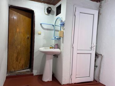 Həyət evləri və villaların satışı: 12 otaq, 210 kv. m, Kredit yoxdur, Orta təmir — 18