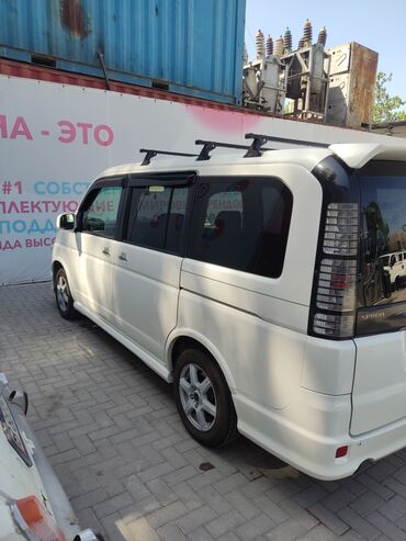 Honda: Honda Stepwgn: 2004 г., Минивэн — 6