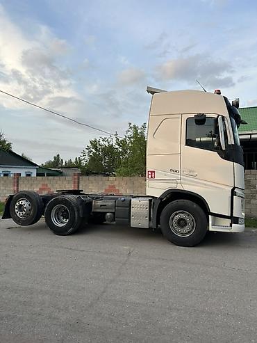 Тягачи: Тягач, Volvo, 2013 г., Без прицепа — 1