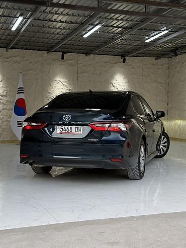 camry 55 exclusive: Toyota Camry: 2021 г., 2.5 л, Вариатор, Гибрид, Седан — 3