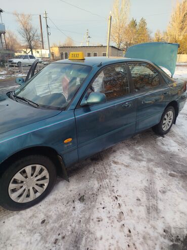 Mazda: Mazda 626: 1992 г., 1.8 л, Механика, Газ, Седан — 1