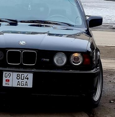 runx alex: BMW 5 series: 1990 г., 3 л, Механика, Бензин, Седан