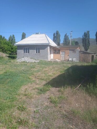 продаю дом кудайберген бишкек: 194 соток, Курулуш, Кызыл китеп