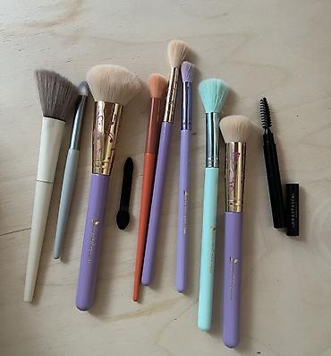 Qarışıq fırçalar 🔜 tonal krem konsilır rumyana ten highlighter qaş lalafo.az -da Qarışıq fırçalar 🔜 tonal krem konsilır rumyana ten highlighter qaş