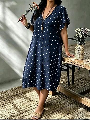 lil solid boje: Haljina za punije
2XL 3XL 4XL 
2.800 dinara
ML — 8