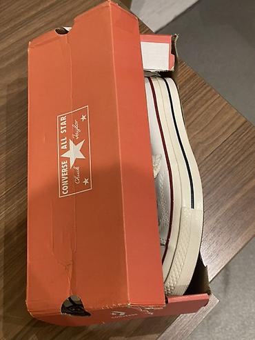 ağ krasovka: Original Converse istifade olunmayib ölçü yanliş oldugu üçün — 1