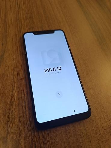Xiaomi Mi 8, 64 GB, rəng - Qara, 
 İki sim kartlı