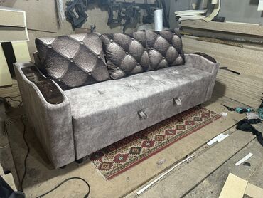 Угловые диваны: Угловые диваны — 13