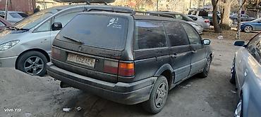Volkswagen: Volkswagen Passat Variant: 1992 г., 2 л, Механика, Бензин — 9
