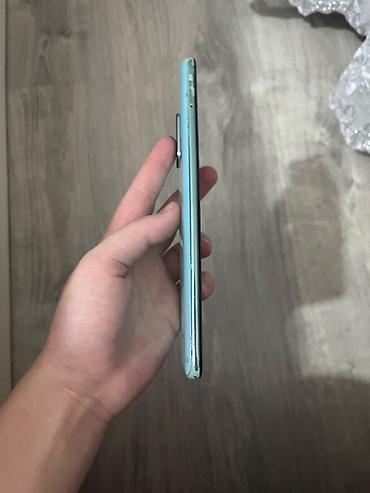 телефон fly f: Samsung Galaxy A51, цвет - Голубой, Две SIM карты — 5