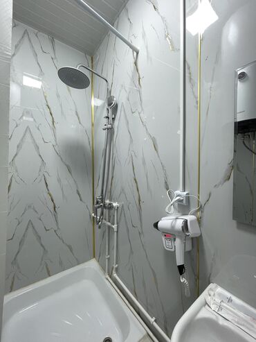 Посуточная аренда квартир: 1 комната, Бронь, Душевая кабина, Банные принадлежности at lalafo.kg — 7 Посуточная аренда квартир: 1 комната, Бронь, Душевая кабина, Банные принадлежности — 7