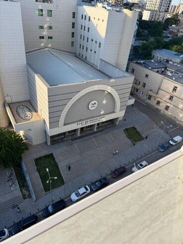 Uzunmüddətli kirayə mənzillər: 28 May metrosu yanınında mənzil kirayə verilir. Mərtəbə 16/9. Ümumi -da lalafo.az — 11 Uzunmüddətli kirayə mənzillər: 28 May metrosu yanınında mənzil kirayə verilir. Mərtəbə 16/9. Ümumi — 11