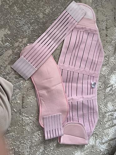 Кофты, свитеры: Набор женских вещей: 1) Жилет из натурального меха (визуально — — 9