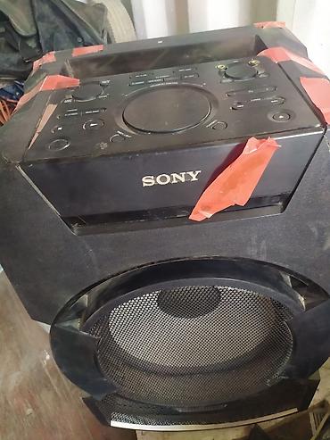 Акустическая система Sony с верхней панелью управления и встроенными
