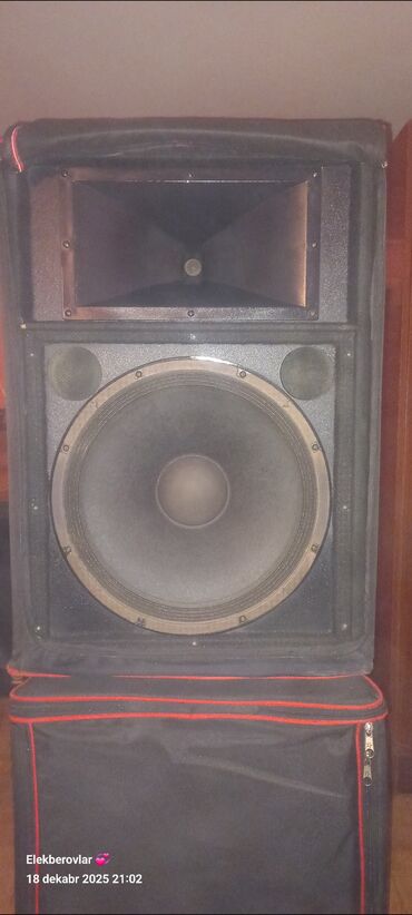 Dinamiklər və kolonkalar: Salam dest aparat 2. 4. 6 kalonka ilədə satılır usta görmeyib — 7