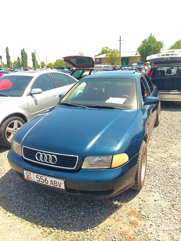 раритет машина: Audi A4: 1995 г., 1.8 л, Механика, Бензин, Седан