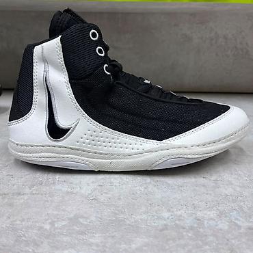 бишкек nike: Мужские кроссовки, 42, Nike, Новый, цвет - Черный, Бесплатная доставка — 1