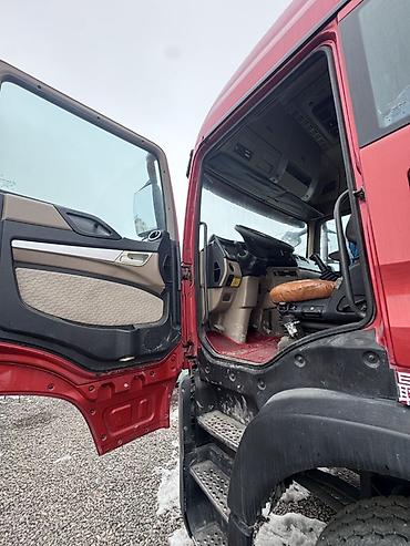 Тягачи: Тягач, Howo, Без прицепа — 8