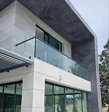 Balkon məhəccərləri: Balkon məhəccəri, Şüşə, Pulsuz çatdırılma — 1