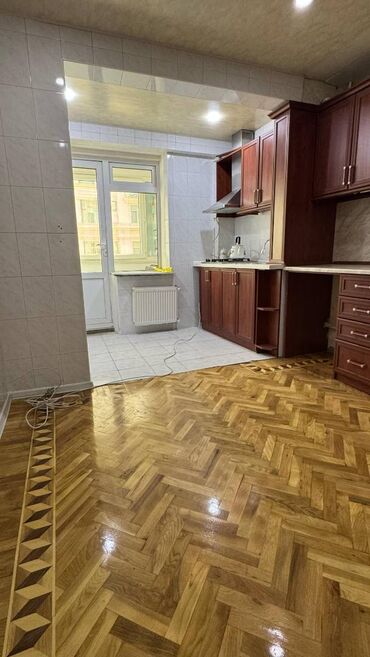 Köhnə tikili: Bakı, 4 otaqlı, Köhnə tikili, m. Elmlər Akademiyası, 108 kv. m -da lalafo.az — 14 Köhnə tikili: Bakı, 4 otaqlı, Köhnə tikili, m. Elmlər Akademiyası, 108 kv. m — 14