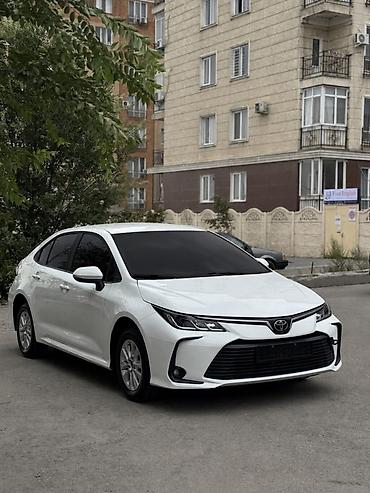 byd e2 2024: Toyota Corolla: 2025 г., 1.2 л, Вариатор, Бензин, Седан — 1