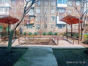 Паркинги: Дворовая территория многоквартирного дома. - Просторная придомовая — 13