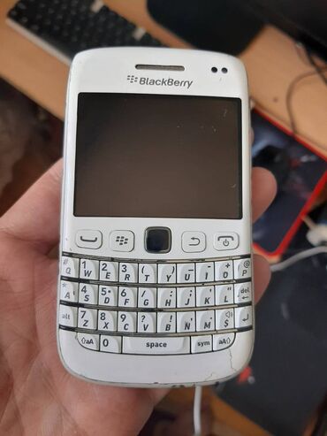 Blackberry: Blackberry Bold 9790, 8 GB, rəng - Ağ