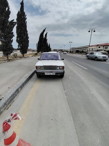 99 masin: VAZ (LADA) 2107: 1.6 l | 2011 il 39000 km Sedan
