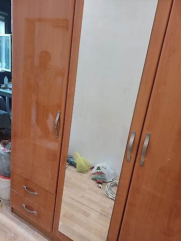 Güzgülü 4 qapılı dolab - Material: ağac teksturalı laminat/MDFlam
