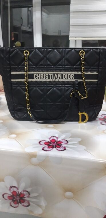 Çantalar: Çiyin çantası, Christian Dior, Yeni