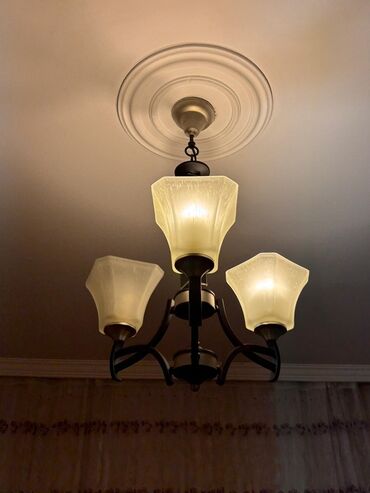 susta: Çılçıraq, 3 lampa, Metal