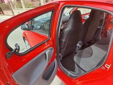 Toyota: Toyota Aygo: 1 l. | 2009 έ. Χάτσμπακ — 5