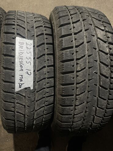 Шины: Шины 225 / 55 / R 17, Зима, Б/у, Пара, Легковые, Япония, Bridgestone