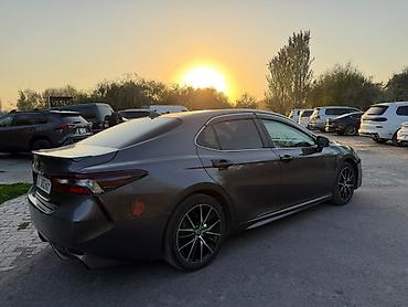 соната пленка: Toyota Camry: 2021 г., 2.5 л, Автомат, Гибрид, Седан — 5