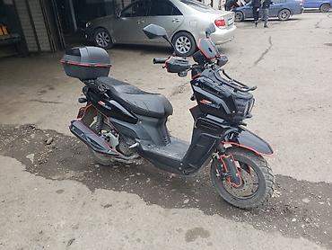 Скутеры: Тип скутера 180 куб. см, Бензин, Б/у — 4