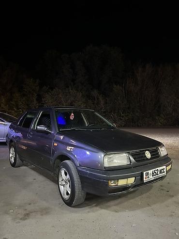 авто вит: Volkswagen Vento: 1993 г., Седан — 3